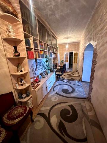 Продам 2 к крупногабаритну квартиру