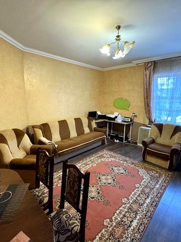 1к центр вул. Штефана Августина