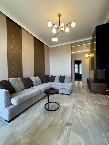 Круглоуніверситетська вул., 14