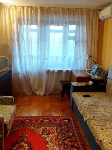 Продам 1 к.квартиру Пятихатки пр. Ак.Курчатова 27
