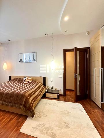 Отакара Яроша вул., 22