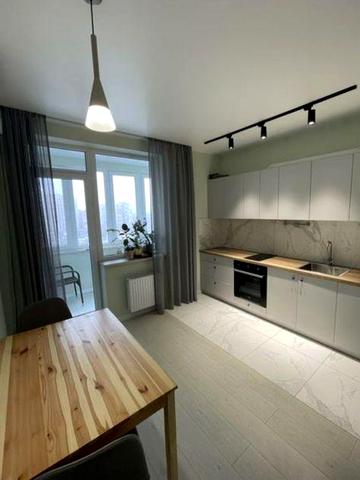 Сдается квартира . Новострой. Скай Сити