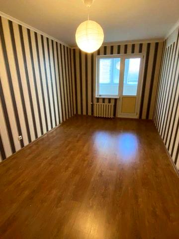 Продаж 2-к квартири 73,3 м2. м.Київ, вул.Драгоманова, 1-Б.   85000$