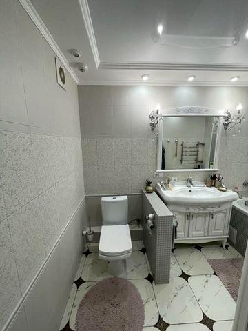 Продаж 3-ри кімнатна, Левада