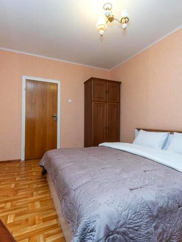 Двухкомнатная квартира метро Позняки