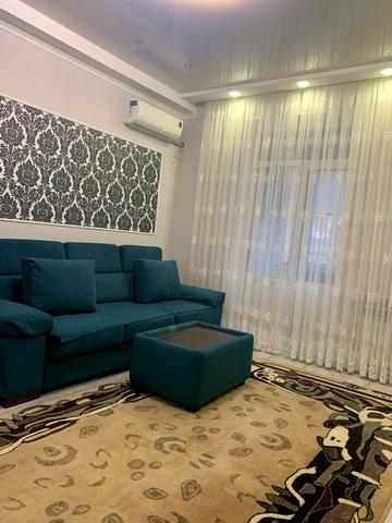 Незалежності вул. (Титова), 27