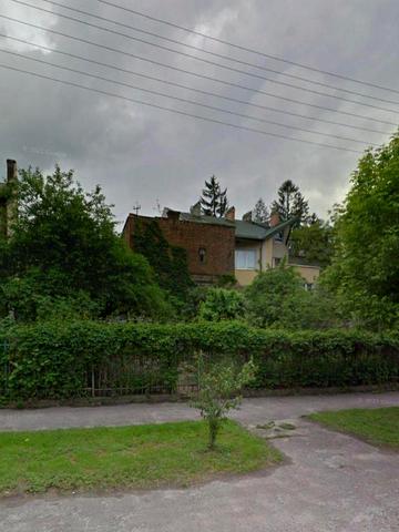 Погулянка вул., 31