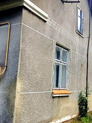 продається житловий будинок.три фази газ і земля площею 49 сотиків