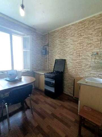 Продам 1 кімнатну квартиру проспект Миру 39( 95 квартал ).
