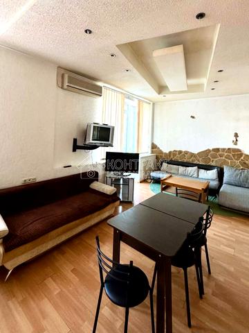 Майка Йогансена вул. (Лермонтовська), 14/16