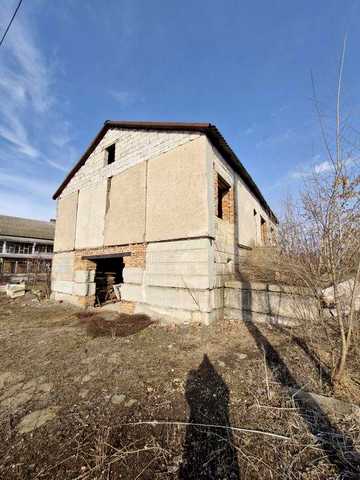 Продаж земельної ділянки і коробки будинку. Незалежне.