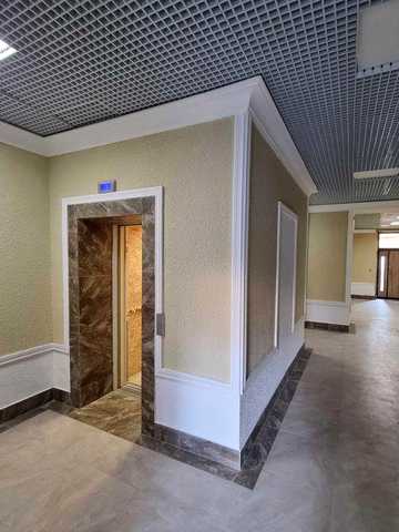 Продам квартиру возле парка Победы. 181 м.