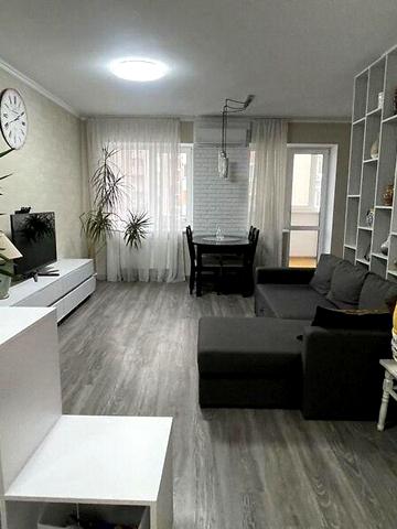 Продаж 3к Квартира Лесі Українки бульвар ЖК Петровский квартал