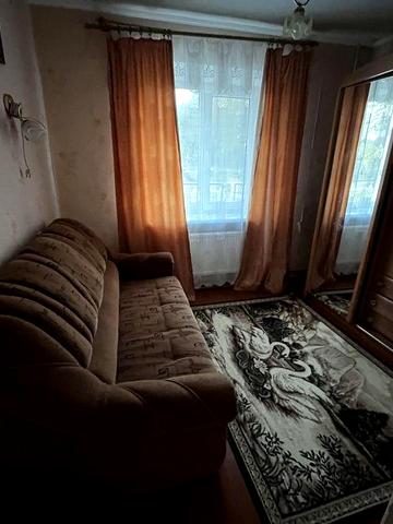 Продається 3-кімнатна квартира с.Чижівка