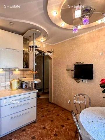 Продаж 3к Квартира Титаренківський провулок