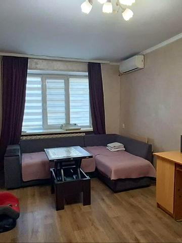 Вячеслава Зайцева вул., 23