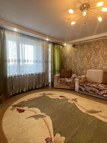 Бальзака 80, велика 3-кім з ремонтом та меблями!