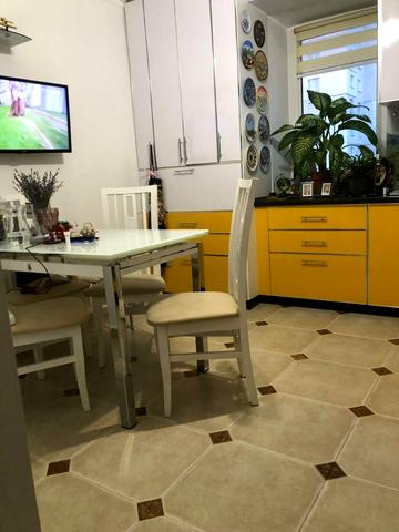 Щаслива вул., 5