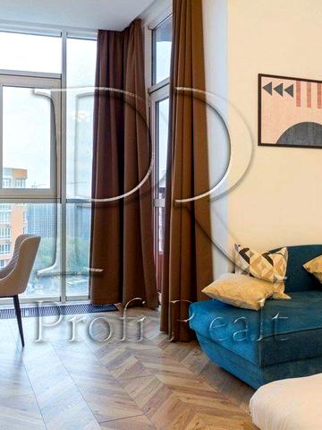 Каховська вул., 62-А