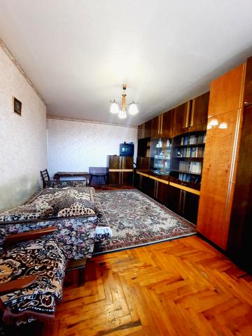 Запорізького Козацтва вул., 13
