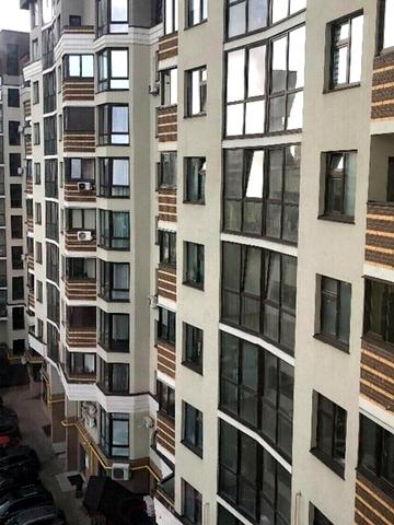 Митрополита Шептицького вул., 14