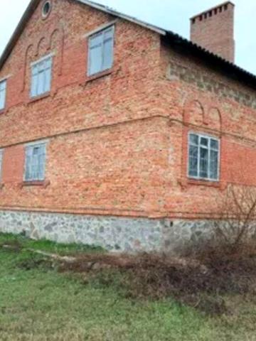Продаж будинку в с. Жуки