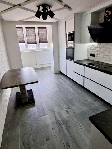 Продається 3-кімнатна 2-рівнева квартира в новобудові. Чортків