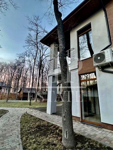 Эксклюзивно КП Лесное. Продажа дома 300 м.кв.,12 соток. Лесопарк