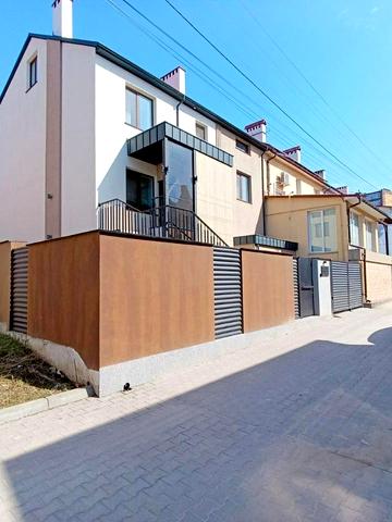 Садова вул., 2/1Г