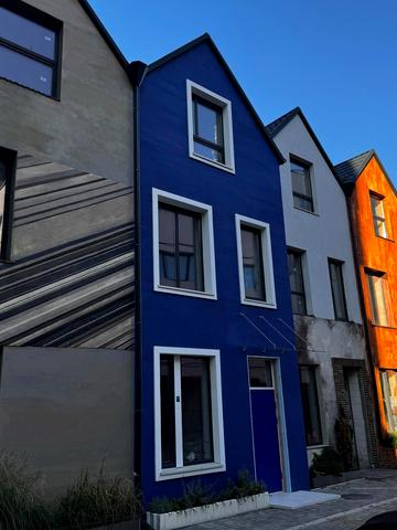 Леоніда Каденюка вул., 4