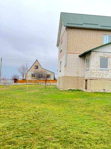 Продам 2- х поверховий будинок  з шикарним видом