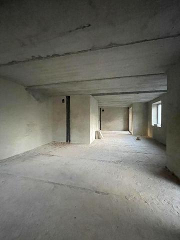 Продаж квартири у старому парку