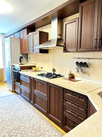 Корольова вул., 10-А