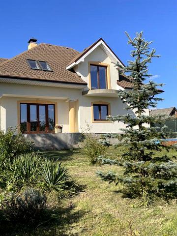 Продам Будинок з монсардою