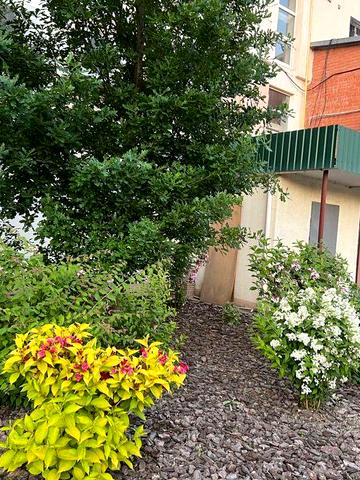 Продається 2-кімнатна квартира в закритому житловому комплексі!