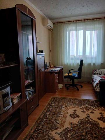 Продам 4-х комнатную квартиру Запорожье Хортицкий район  . Владелец