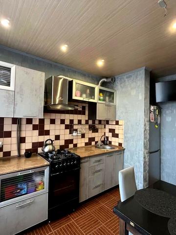 Ньютона вул., 34