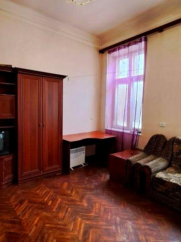 Під Дубом вул. (Космонавтів), 14