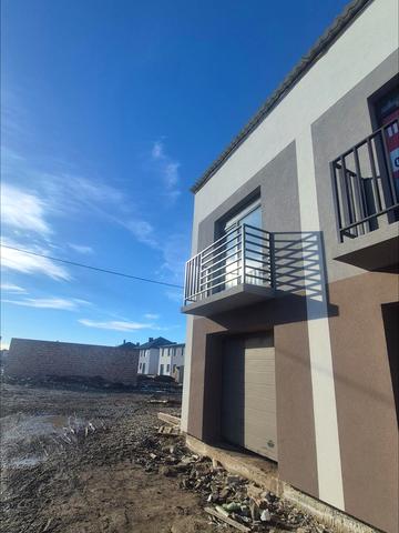 24 Серпня вул., 1