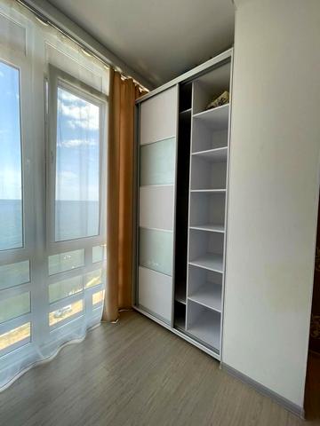 Набережна вул., 13