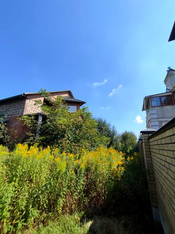 Андрея Шептицького вул., 7