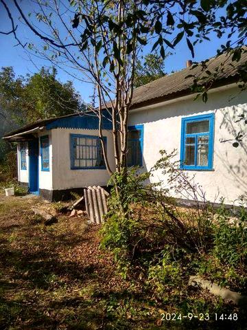 Будинок смтМаньківка Уманський,(0.5 га) загальна площа земельної ділян