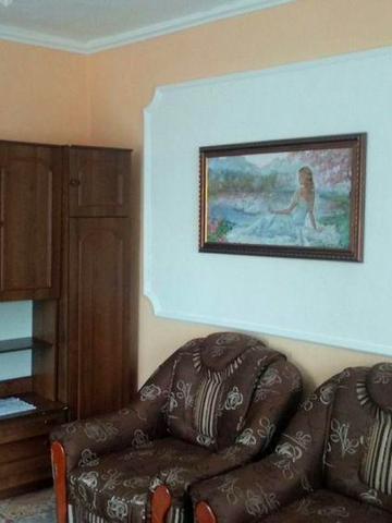 Продається житловий будинок в Хотині