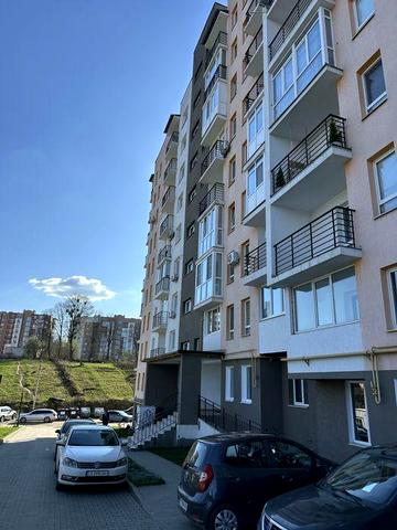 Продаж 2х кім квартири без ремонту Руська