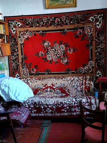 Продам однокімнатну квартиру. По вул. Червона район хліб заводу.