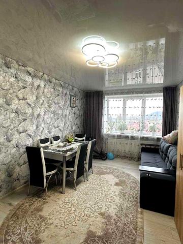 Продається 3 кімнатна квартира в смт. Буштино