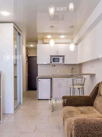 Героїв Харкова просп. (Московський), 118