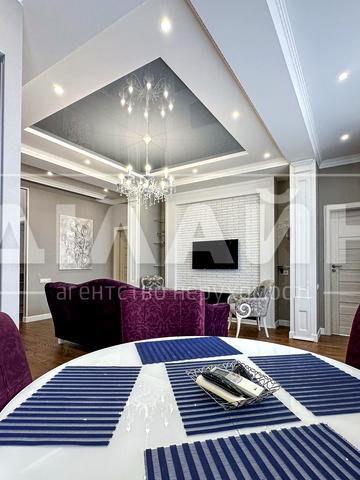 Розваги вул., 27