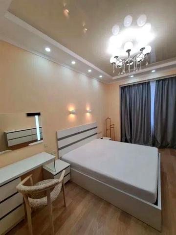 Сдам 2 ком кв ЖК Армейский Парк Победы Паркинг Свет всегда!!! Код710