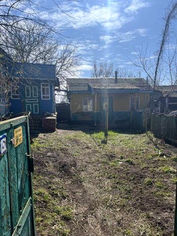 Продається дім та 25 соток землі